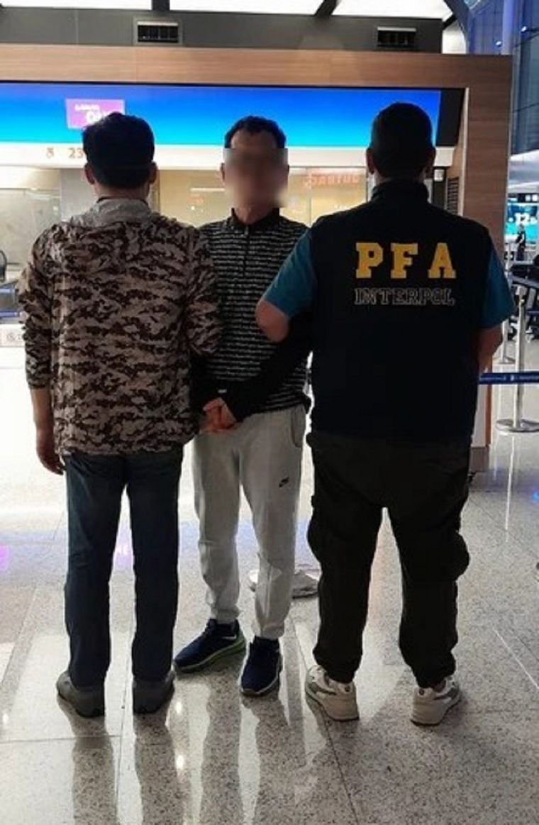 Extraditaron a un ciudadano coreano acusado de haber estafado a un compatriota por 500 mil dólares Foto: NA