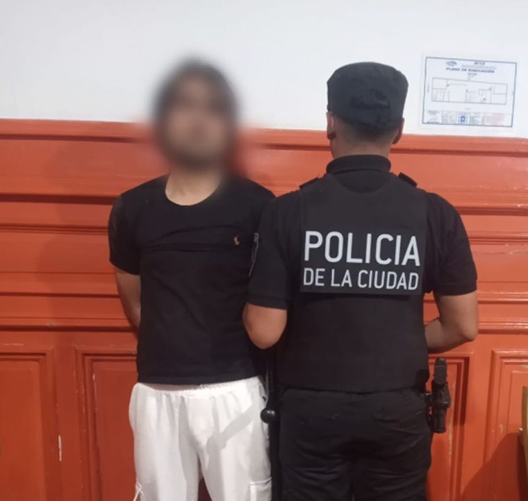 Ullah será expulsado del país, ya que no cuenta con la documentación correspondiente.  Foto: X