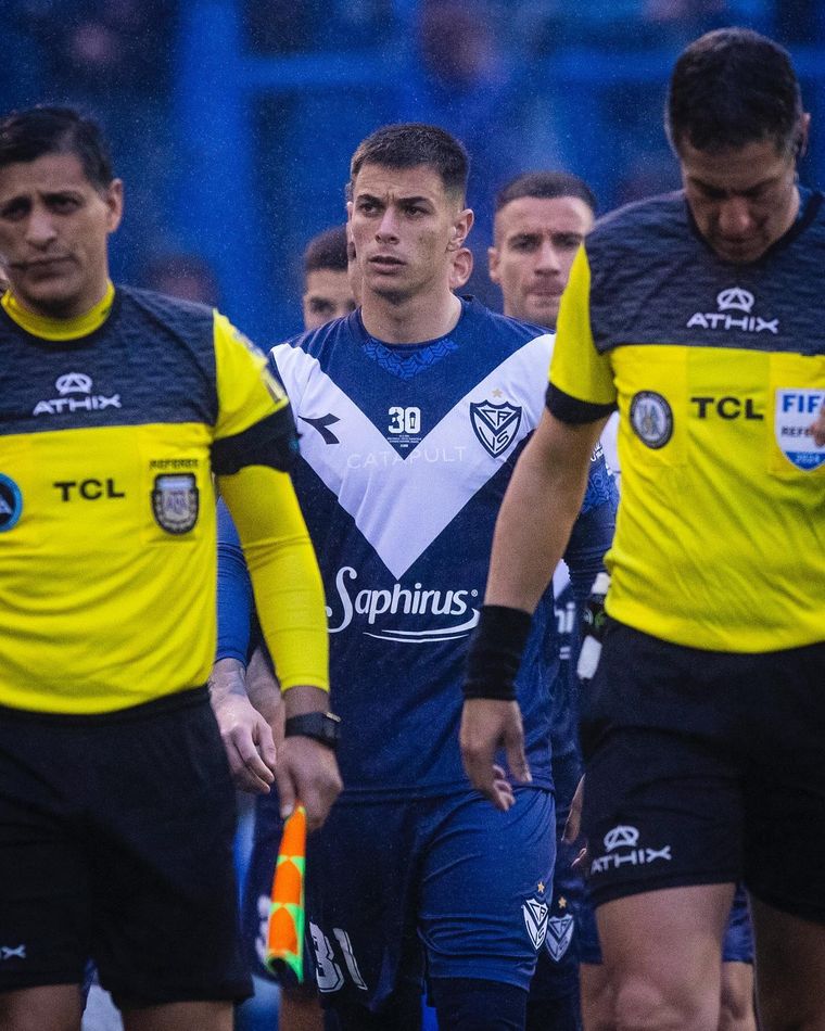 El zaguero del Fortín y un duro mensaje para Jorge Brito y River. Foto: @valentinngomez31