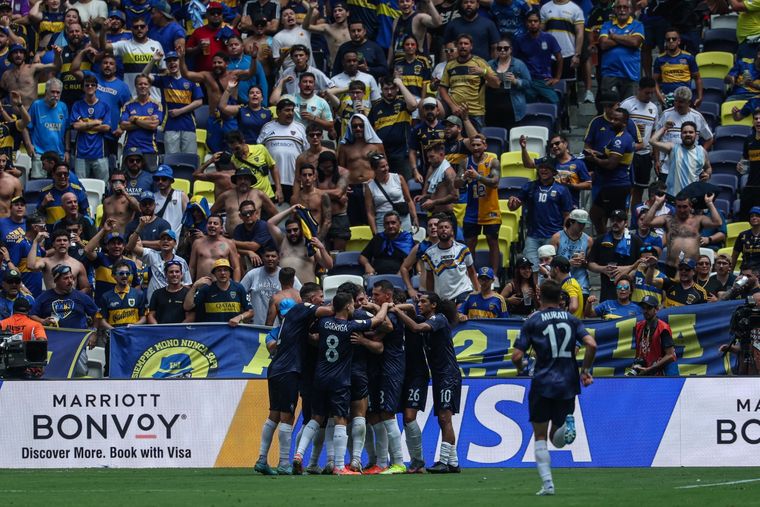A meses de su histórico gol en el Mundial de Clubes, Christian Gray eligió entre River y Boca. A meses de su histórico gol en el Mundial de Clubes, Christian Gray eligió entre River y Boca.