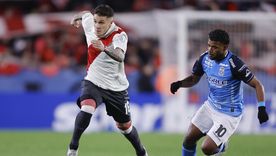 Fabricio Bustos fue uno de los jugadores de River reprobados por la gente ante Blooming. Fabricio Bustos fue uno de los jugadores de River reprobados por la gente ante Blooming.