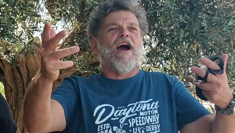 El comediante habló con el notero del programa de Ángel de Brito luego de pasar por una delicada cirugía. Foto: @alfredocasero