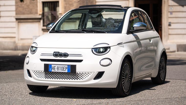 FIAT 500 Hybrid Dolcevita