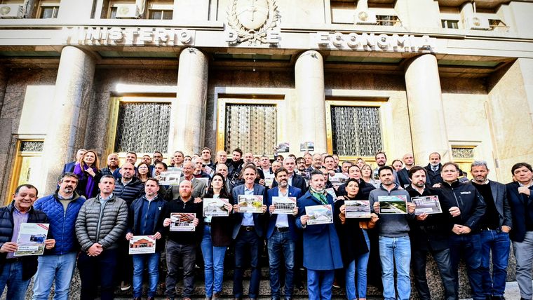 Intendentes K se habían manifestado frente a Economía en 2024