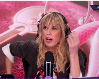 La periodista lanzó dardos contra el canal del sol.