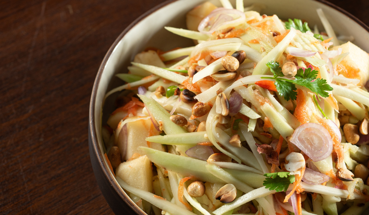 Delicia de verano, ensalada thai de mango verde