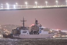 Foto: GETTY IMAGES. Los barcos de la armada rusa atravesaron el Bósforo desde el Mediterráneo hasta el Mar Negro.
