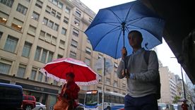 Este martes bajará la temperatura en Buenos Aires y se espera lluvias el fin de semana. Este martes bajará la temperatura en Buenos Aires y se espera lluvias el fin de semana.