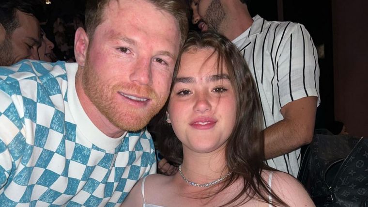 Canelo y su hija Emily Padre e hija unidos Foto: Fuente: Imagen / @emilycalvarez