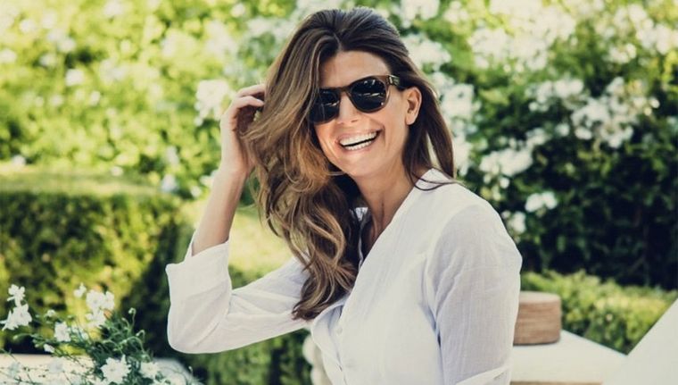 Así es el outfit total denim que Juliana Awada llevó. Foto: Instagram Juliana Awada