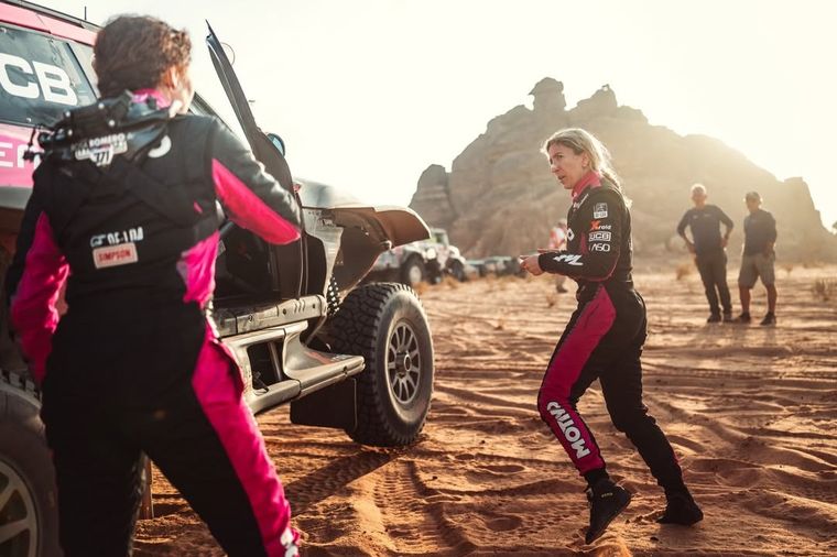María Gameiro y Rosa Romero, la única tripulación 100% femenina del Rally Dakar 2026. María Gameiro y Rosa Romero, la única tripulación 100% femenina del Rally Dakar 2026.