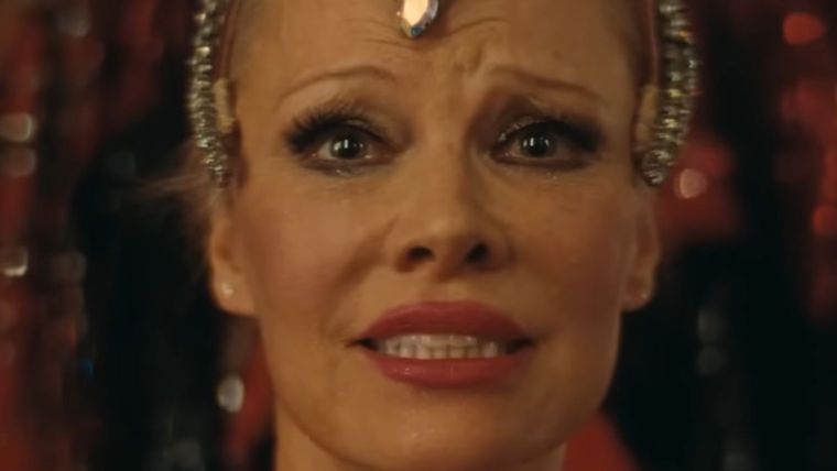 La icónica artista muestra una faceta actoral que conquistó al público. Foto: Captura pantalla trailer YouTube MadMan.