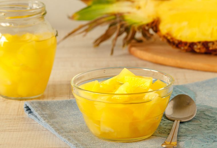 Piña en almíbar casera: receta con pocos ingredientes.