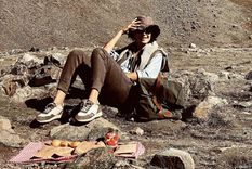 Juliana, de picnic en plena naturaleza mendocina.