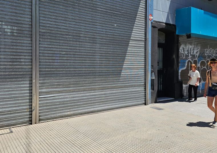 Durante el paro hubo comercios cerrados y playas llenas Foto: Federico Bruno