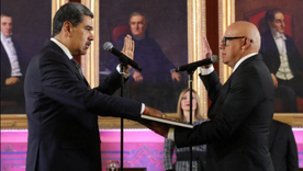 Jorgue Rodríguez fue quién le tomó la jura a Nicolás Maduro cuando asumió como presidente ilegítimo.