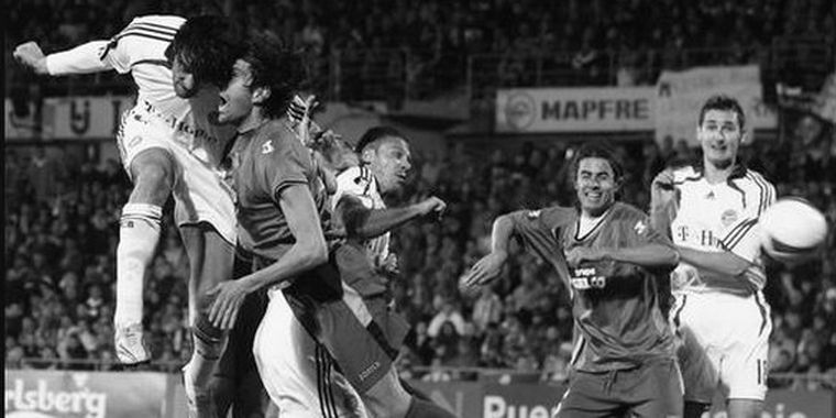 Bayern Munich, con el argentino Martín Demichelis de titular, se clasificó aquel día a las semifinales de la Copa Uefa. Foto: Archivo