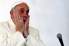 perlita: cuatro insolitos regalos que recibira el papa en chile