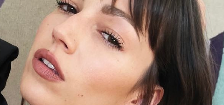 Úrsula Corberó añade sensualidad y diversión a sus manicuras Foto: Instagram