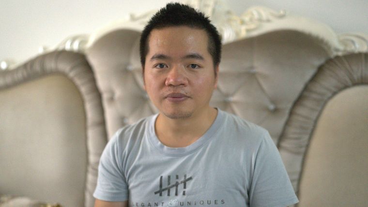 El apartamento de Wang se ha convertido en un refugio para hombres estafados.