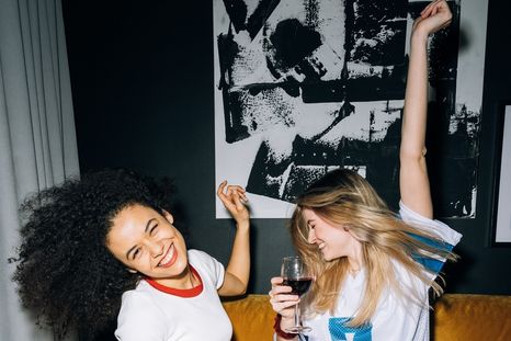 El vino, para disfrutarlo.