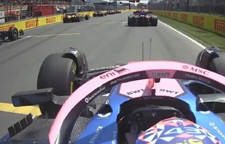 Franco Colapinto pudo esquivar el incidente que dejó fuera de carrera a Verstappen y Antonelli