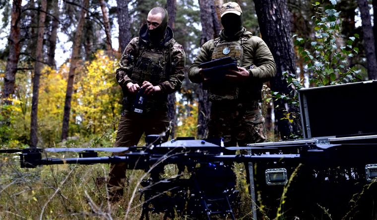 Ucrania y Rusia no ceden en sus continuos ataques con drones. Foto Efe