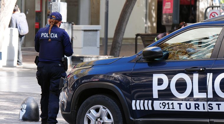 La mujer quedó detenida. Foto ilustrativa Foto: ALF PONCE MERCADO / MDZ