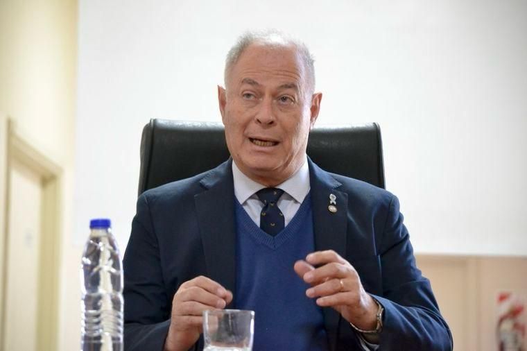 Gustavo Castiñeira, Presidente de la Cámara Federal de Apelaciones de Mendoza, convocado como conjuez de la Corte. Gustavo Castiñeira, Presidente de la Cámara Federal de Apelaciones de Mendoza, convocado como conjuez de la Corte.