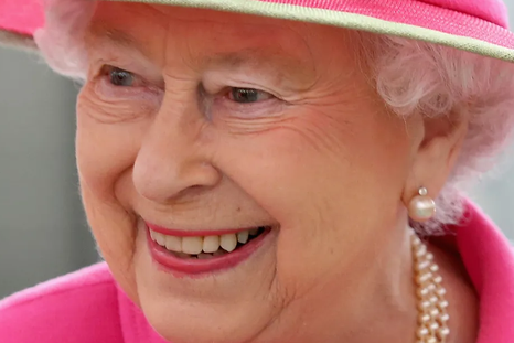La reina Isabel II es un sinónimo de elegancia y cuidado en todo el mundo Foto: Vanity Fair