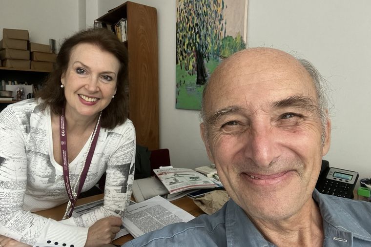 La excanciller Diana Mondino con el economista Marcos Gallacher. Foto: X (@MarcosGallacher)