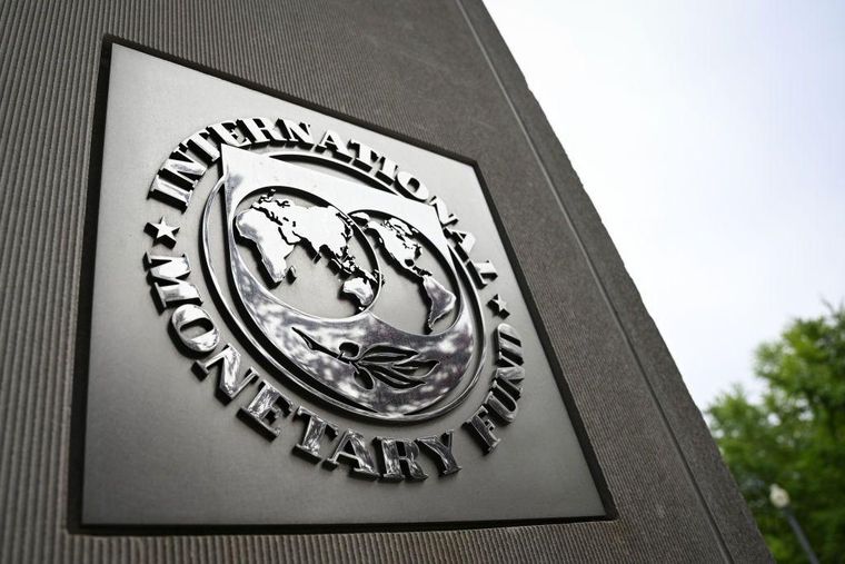 El FMI respaldó el plan económico argentino y prevé una baja de la inflación El FMI respaldó el plan económico argentino y prevé una baja de la inflación