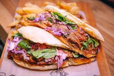 Este es un plato super sabroso, fácil de hacer aunque la cocción de la bondiola lleva su tiempo. Pero vale la pena. Foto: Instagram