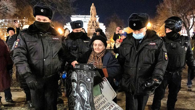 Las protestas en Rusia ya han dejado miles de detenidos. Foto: TheMoscowTimes.