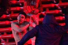 Los sangrientos incidentes en el estadio Libertadores de América. Los sangrientos incidentes en el estadio Libertadores de América.