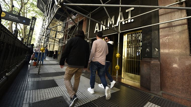 La medida fue adoptada de manera preventiva y es seguida de cerca por Anmat.