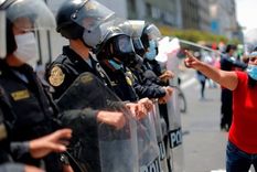 Las protestas forzaron la renuncia de Merino. Foto: GETTY IMAGES