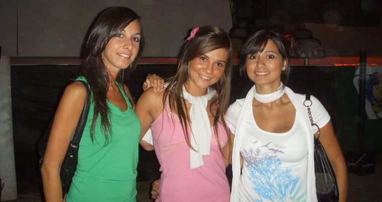 Tres reinas entre el público: Lorena Cisilotto, Virginia Fioquetta y Gimena Ivars. Foto: MDZ