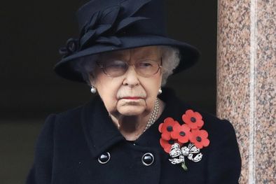 MDZol | La Reina, y una seriedad impávida.