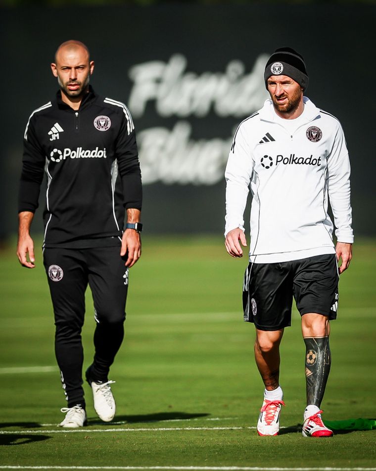 Lionel Messi y Javier Mascherano esperan por la llegada de otro campeón del mundo que jerarquizaría aún mas al prestigioso plantel de Inter Miami. Foto: @brfootball