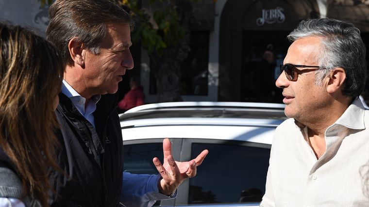 Se espera una transición ordenada entre Rodolfo Suarez y Alfredo Cornejo. Foto: ALF PONCE MERCADO/MDZ