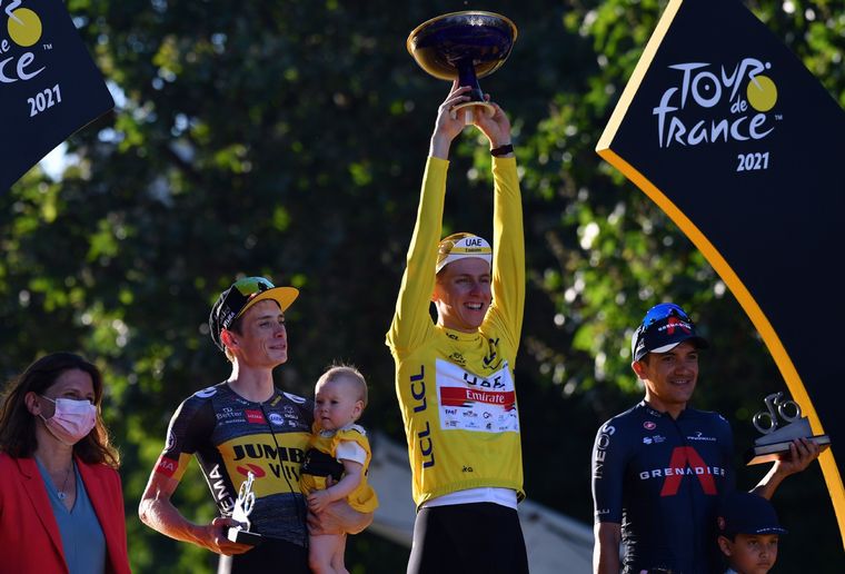 Con apenas 22 años, Pogacar ya ganó dos veces el Tour de France Foto: DPA