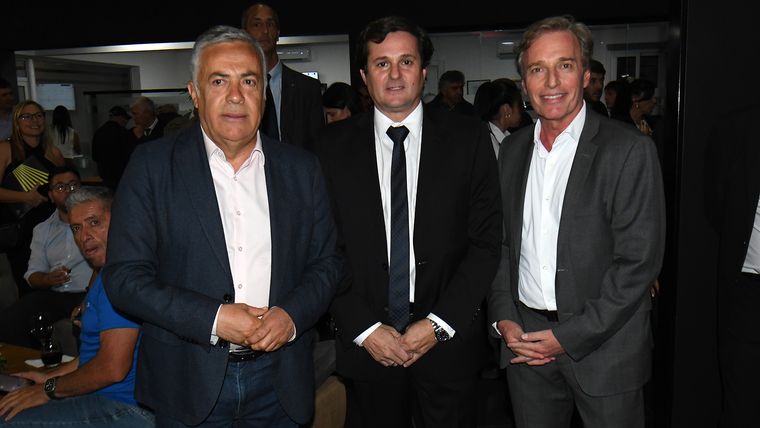 Alfredo Cornejo, Cocó Yacopini y Sergio Pensalfine. Alfredo Cornejo, Cocó Yacopini y Sergio Pensalfine.