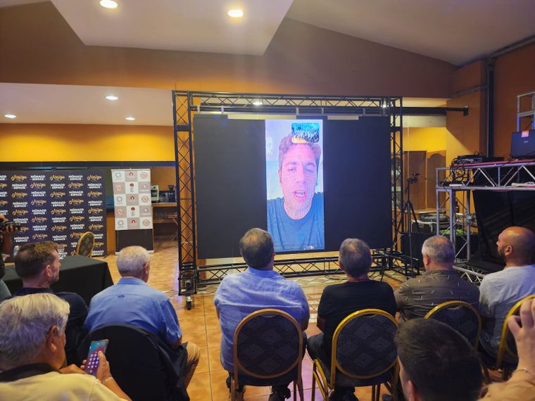 El encuentro en Córdoba se inscribe en un esquema que el espacio liderado por Axel Kicillof ya puso en marcha semanas atrás, en Santa Fe. Fotos: Gabriela Yalangozian