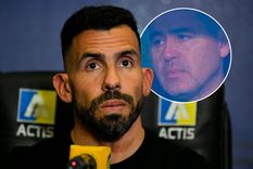 Tevez y Riquelme Juan Román Riquelme no querría darle jugadores a Tevez. Tevez y Riquelme Juan Román Riquelme no querría darle jugadores a Tevez.
