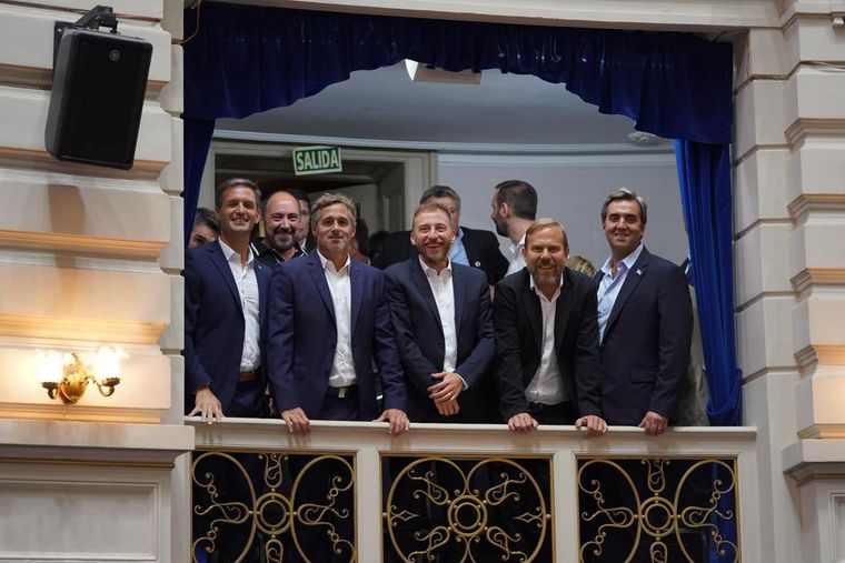 De Jesús, Mantegazza, Achaval, Otermín, Granados componen una de las pocas orgas que sobrevivió en el peronismo bonaerense más allá del MDF, el FR y La Cámpora De Jesús, Mantegazza, Achaval, Otermín, Granados componen una de las pocas orgas que sobrevivió en el peronismo bonaerense más allá del MDF, el FR y La Cámpora