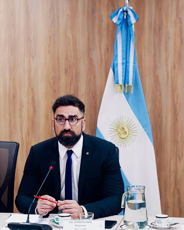 El diputado nacional Alejandro Bongiovanni dejó el bloque del PRO para sumarse a las filas de La Libertad Avanza. Foto: @alejobongio2