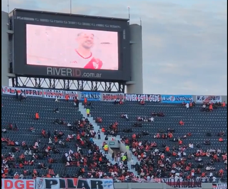 El Millonario reconoció al DT saliente con una video. Foto: Captura