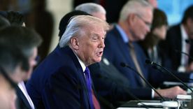 Donald Trump durante la reunión con empresarios petroleros.