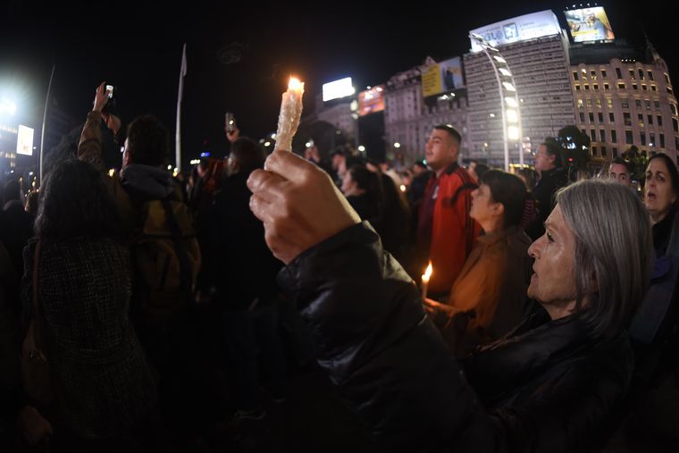 Marcha de velas por el Garraham. Marcha de velas. Foto: Juan Mateo Aberastain/MDZ
